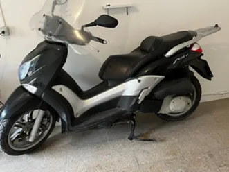 scooter yamaha xcity 250 cc