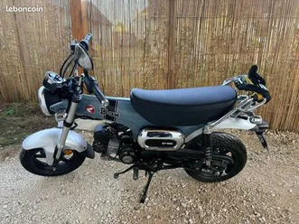 honda dax st125