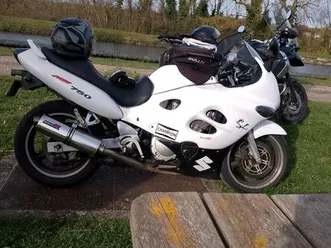 moto suzuki
