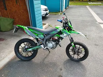 moto 50 cm cube derbi