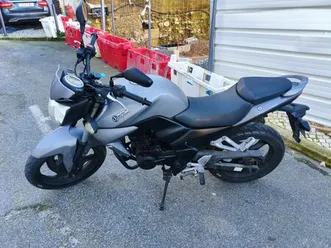 moto sym 125 cc. penha de frança
