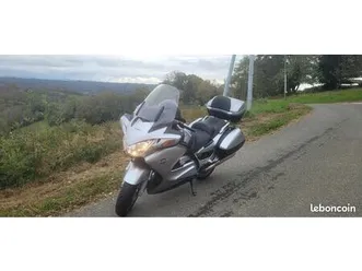 confort et puissance pour la route