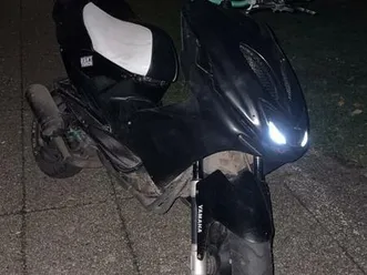 ② yamaha aerox a klasse