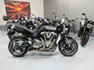 1700-cc-v-twin-24-587-km-top-staat-beurt-nw-banden-volledig-origineel