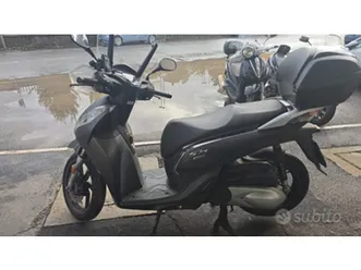 honda sh 300 abs led 2019 km 47.000