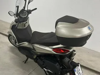piaggio beverly 400 hpe, 2024 god.