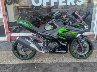 kawasaki ninja 400 abs (krt edition) 399 cc