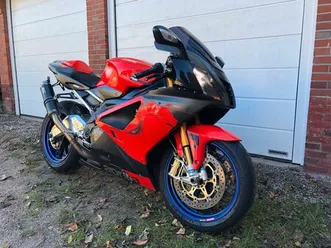 aprilia rsv 1000rr