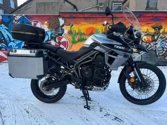 triumph tiger xcx 800