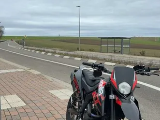 aprilia sx 125 2024 (kolben,zylinder ventile neu,2500km gefahren)