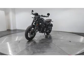 vendo ducati scrambler 800 nightshift (2023 - 24) usata a viterbo (codice 9629819) - moto.it