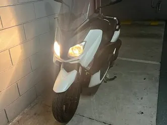 yamaha x-max 125 branca paranhos