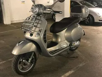 vespa gts 300
