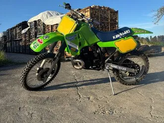 kawasaki kx 500 frisch aufgebaut und auch neuer motor