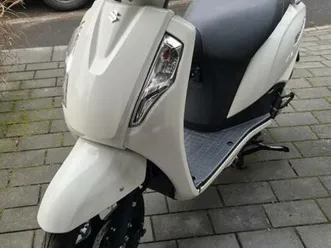 neuwertig motorroller suzuki address 125 weiß