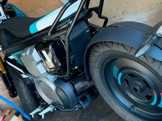 bmw ce02 eparcourer e-motorrad highline 11 kw schnellader