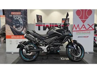 vendo cfmoto 125nk (2025 - 26) nuova a napoli (codice 9836111) - moto.it