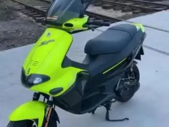 gilera-runner-dd-183cc-a1-40-4-pk-scooters-yamaha-marktplaats