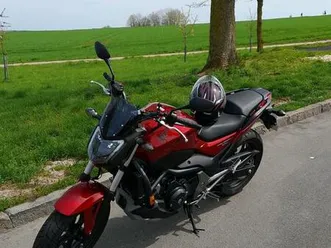 honda nc 750s wie neu! wenig km