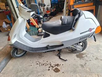 scooter piaggio hexagon 125 2 tempi