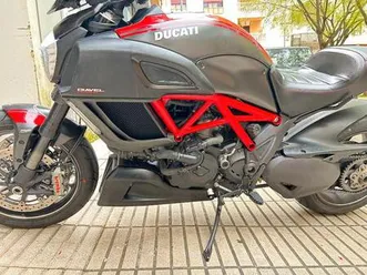 ducati - diavel carbon