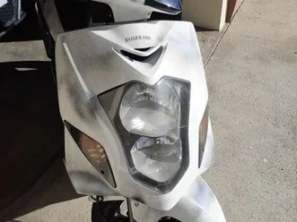 scooter daelim 125 modelo s1 guarda