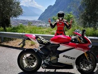 ducati panigale 1299 s