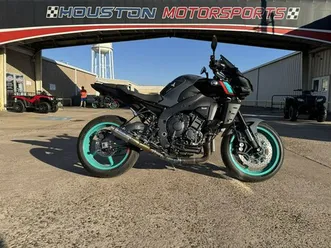 2023 yamaha mt-10