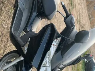 vende scooter 125 x8