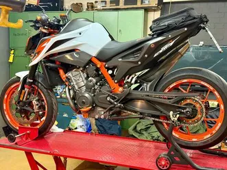 ktm 890 duke r