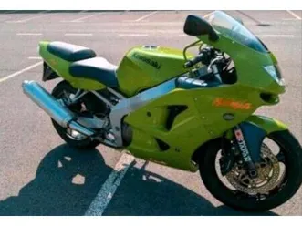 kawasaki ninja zx-6r viele neuteile