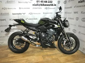 pre-owned triumph street triple rs 2025