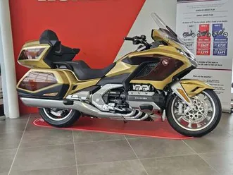 new honda gl1800 gold wing tour dct for sale in newcastle-under-lyme