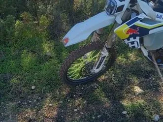 husqvarna 250 vendo/troco albufeira e olhos de água