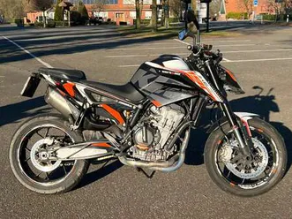 ktm 790 duke l zwart