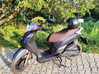 trevis 125 sehr schã¶ner roller zu verkaufen