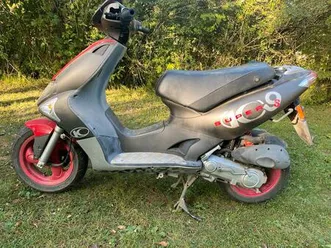 kymco super 9 motorroller defekt in teile oder ganz.