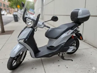 piaggio liberty 150 s (dicembre 2023) come nuovo