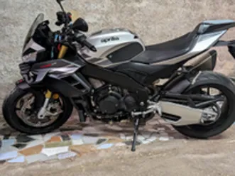 aprilia tuono v4 1100 2025