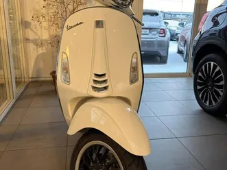 vespa sprint 50