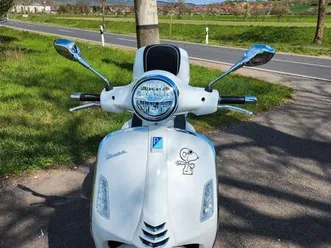 vespa gts 125