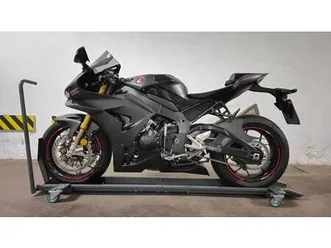 vendo honda cbr 1000 rr-r fireblade sp carbon edition (2024 - 26) usata a roma (codice 9595123) - moto.it