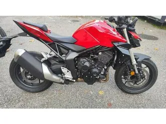vendo honda cb 1000 hornet (2025 - 26) usata a como (codice 9869996) - moto.it