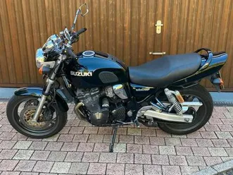suzuki gsx 750