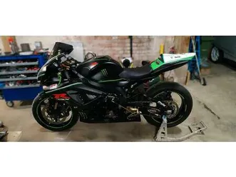 suzuki gsxr 750 k7 racebike 1650km gelaufen