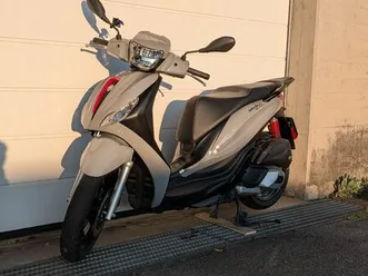 roller piaggio medley 125 rst, 11 kw, baujahr 2021