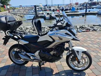 honda nc750x mit griffheizung, nur 7650km