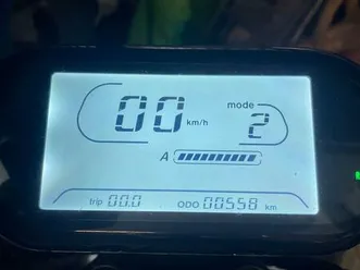 e-roller elektroroller mit digitalem display