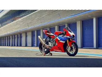 vendo honda cbr 1000 rr-r fireblade sp (2024 - 26) nuova a cureggio (codice 9682012) - moto.it