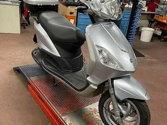 piaggio fly 125 ab mfk canton basel-landschaft -